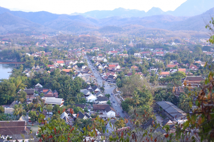 Luang Prabang nhìn từ đỉnh Phousi
