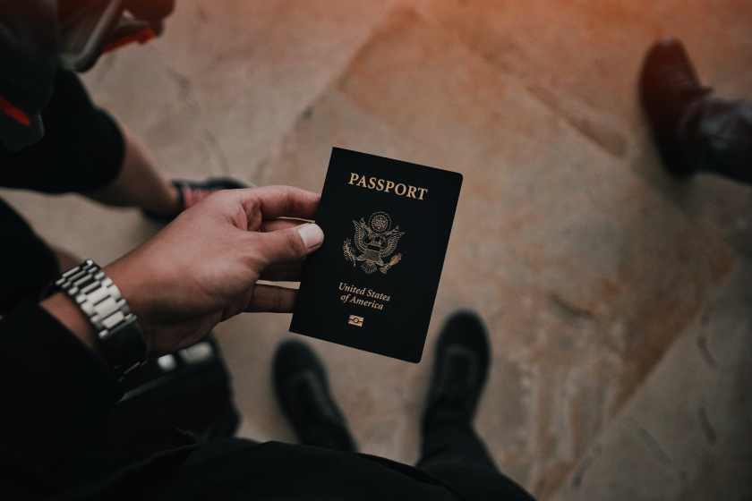 Hãy sao lưu hộ chiếu khi cần thiết.