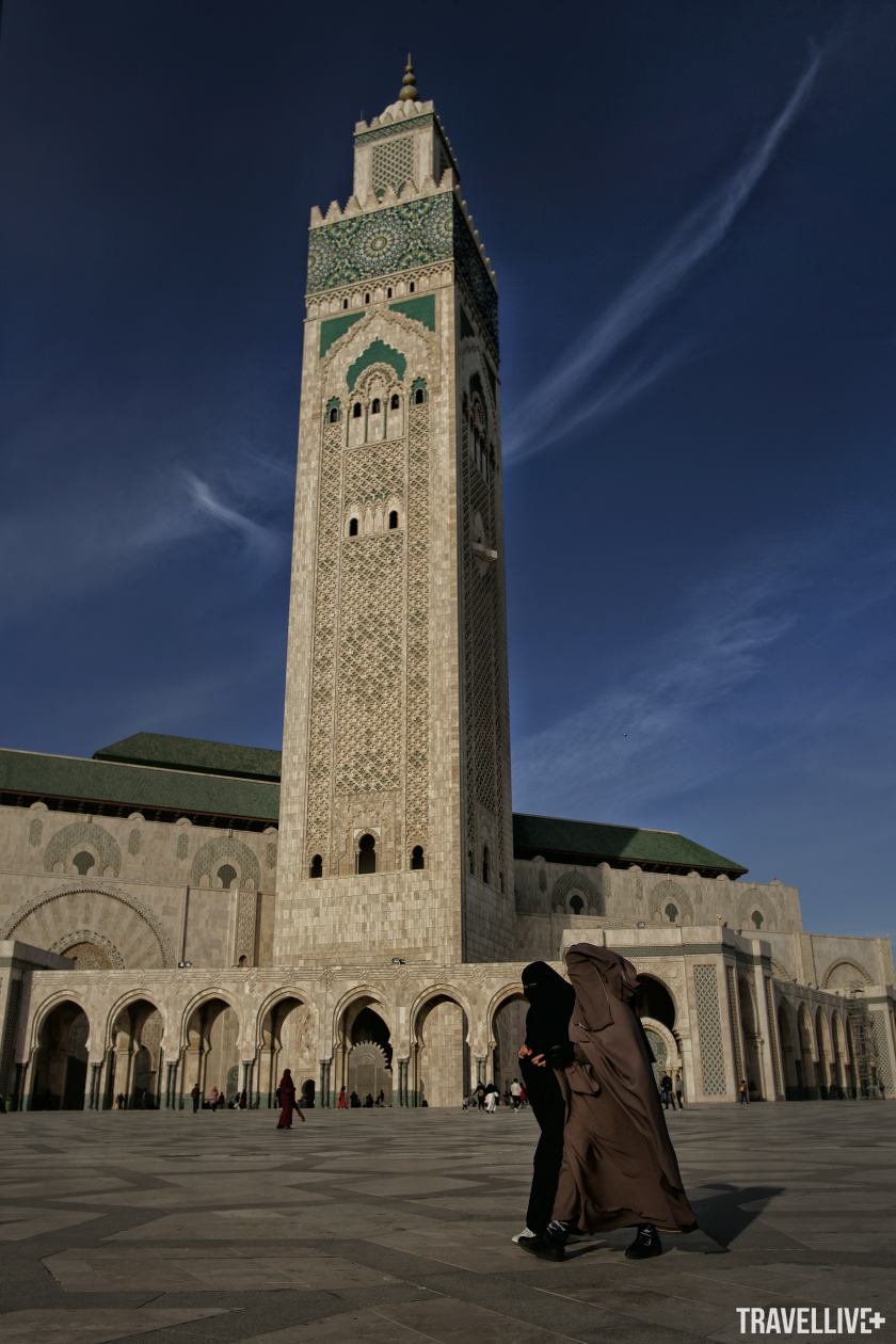 Nhà thờ Hồi giáo Hassan II ở sát cảng biển Casablanca.