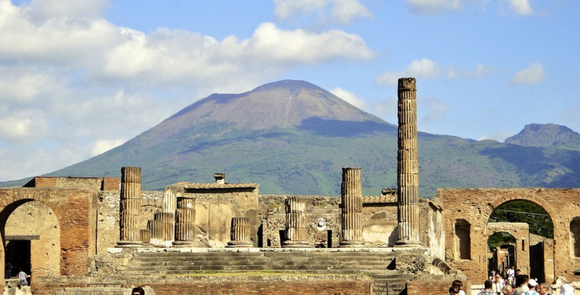 Thành phố Pompeii, Italy là điểm đến hấp dẫn cho những người thích du lịch đen