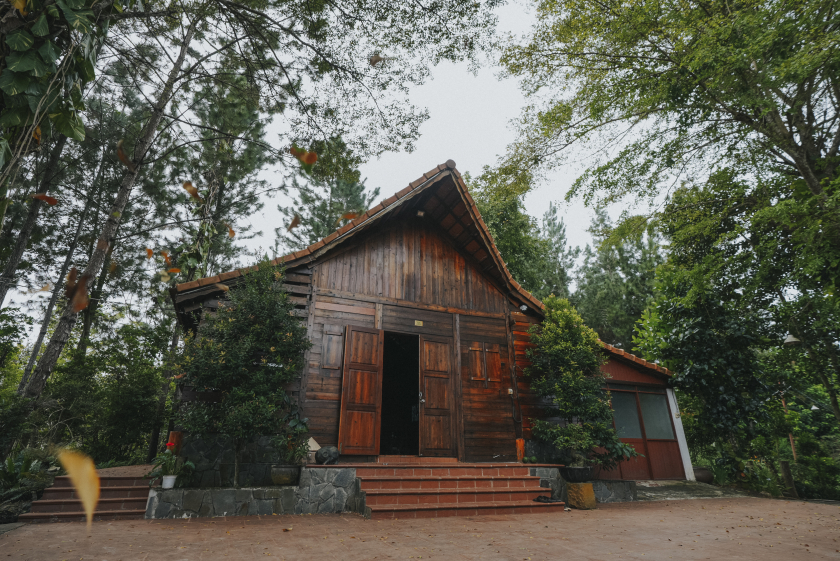 Những căn nhà ở Suối Rao Ecolodge được làm từ nguyên vật liệu thân thiện với môi trương. 