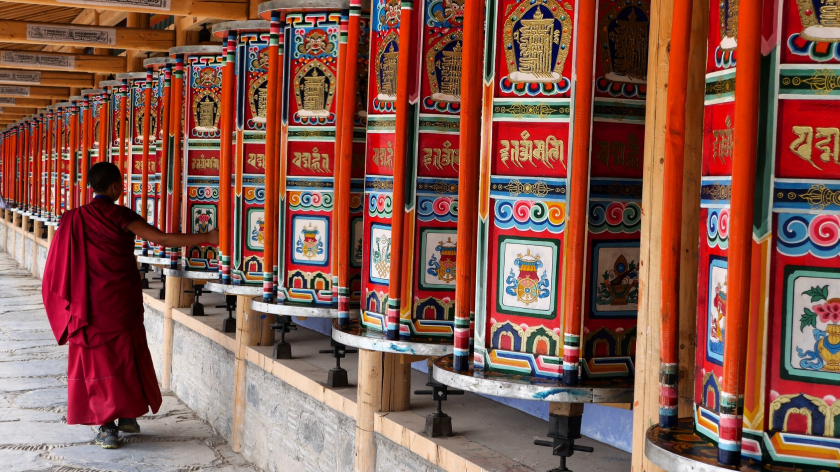 Tại Nepal có ít nhất 7 tôn giáo khác nhau nên cần tìm hiểu thông tin trước khi khởi hành