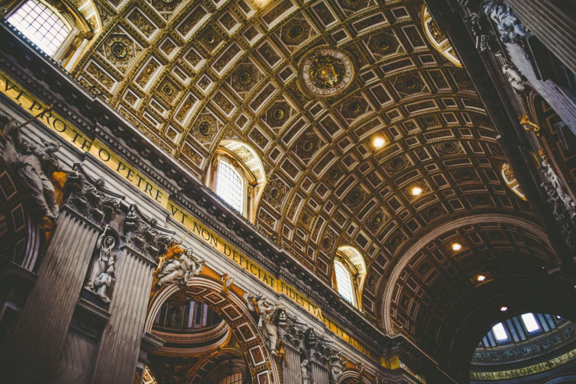 Những địa điểm nổi tiếng như Thánh đường Thánh Peter hay bảo tàng Vatican đều đã có hình thức bán vé online