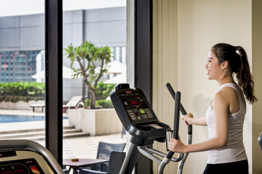 Phòng GYM với đầy đủ các loại thiết bị, đáp ứng nhu cầu luyện tập thể dục thể thao của du khách khi nghỉ dưỡng tại khách sạn
