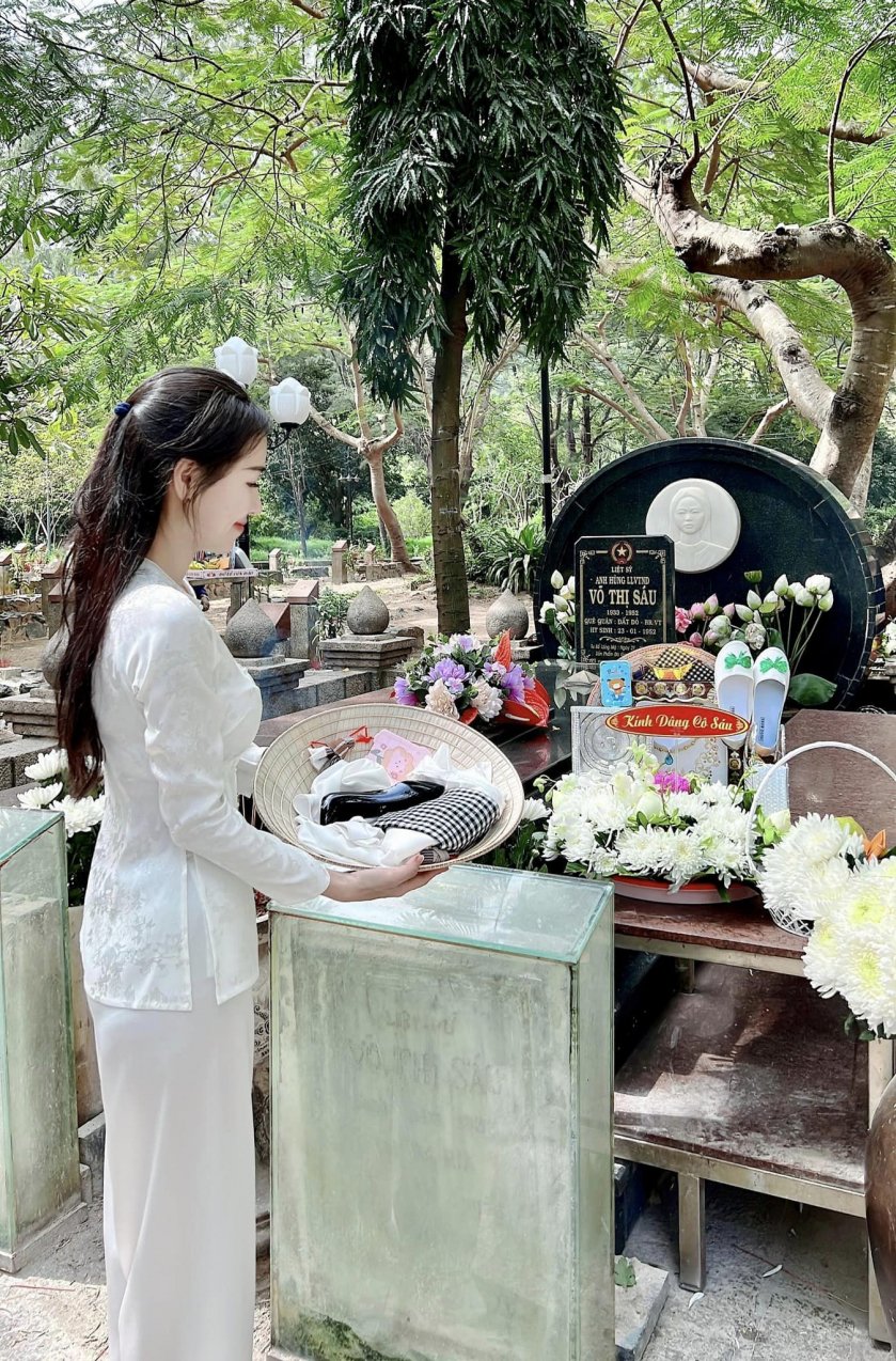 Chị Trần Nguyễn Quỳnh My (32 tuổi) hiện đang ngụ tại thành phố Hồ Chí Minh, là một du khách đã nhiều lần trải nghiệm đi lễ cô Sáu