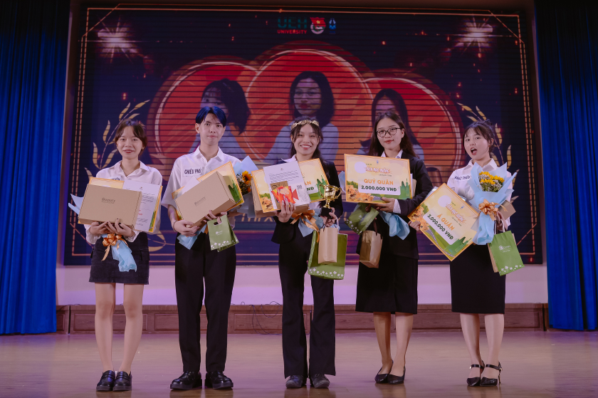 TOP 05 thí sinh xuất sắc cuộc thi Xích Đạo Vuông 2022