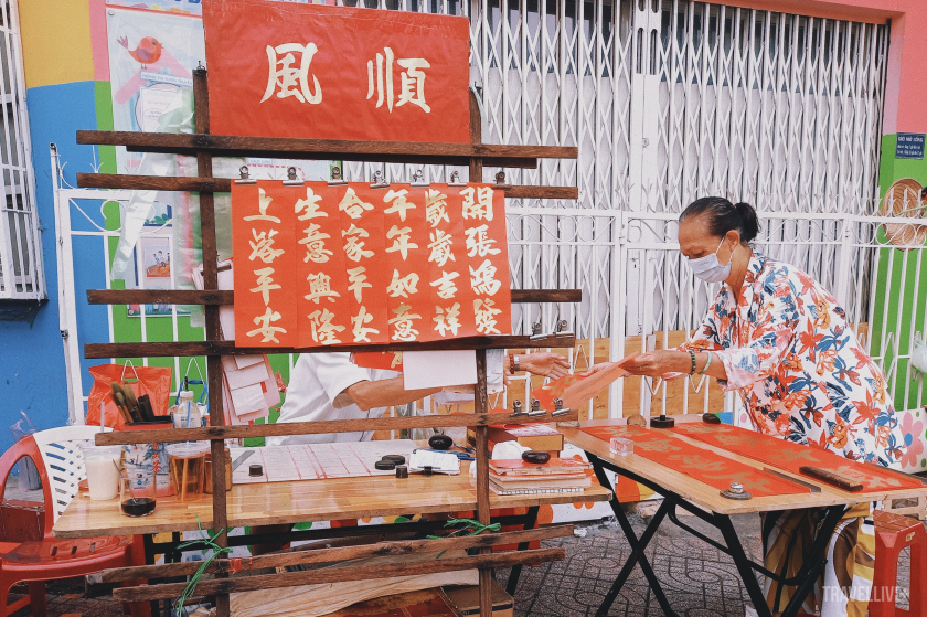 Nét văn hóa xin chữ vẫn được người dân chợ Lớn nói riêng và người Sài Gòn nói chung gìn giữ qua mỗi dịp đầu năm.