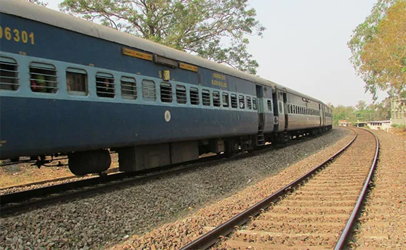 Đường sắt Ấn Độ đối mặt với nhiều thách thức trong đó có vấn đề già cỗi, lạc hậu - Ảnh ndtv