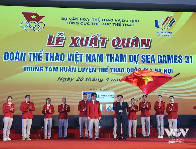 Phát biểu tại buổi lễ, Phó Thủ tướng Thường trực Chính phủ Phạm Bình Minh nhấn mạnh: 'SEA Games không chỉ đơn thuần là sự kiện thi đấu thể thao của các quốc gia khu vực Đông Nam Á nhằm giành thành tích cao, đây còn là ngày hội thể hiện tình đoàn kết, hữu nghị, là nơi giao lưu các nền văn hóa giữa các quốc gia trong khu vực. Việc đăng cai tổ chức SEA Games cho thấy vai trò, trách nhiệm của Việt Nam đối với phong trào thể thao khu vực Đông Nam Á và cũng thể hiện Việt Nam là một trong những thành viên chủ động, tích cực, có trách nhiệm, đóng góp hết mình vì sự phát triển của ASEAN và Vì một Đông Nam Á mạnh mẽ hơn
