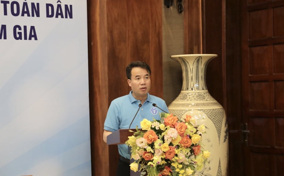 Tổng Giám đốc BHXH Việt Nam Nguyễn Thế Mạnh phát biểu tại lễ ra quân
