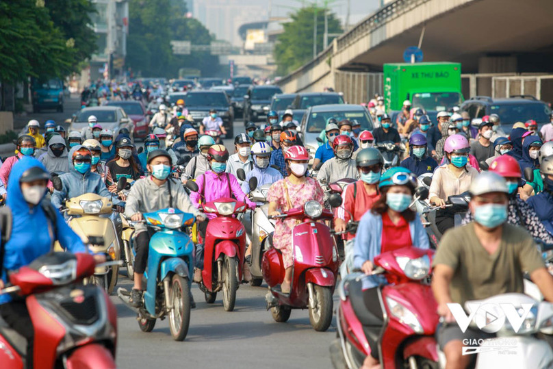 Việc có được bằng lái xe máy không khó khiến nhiều người thiếu tôn trọng pháp luật.