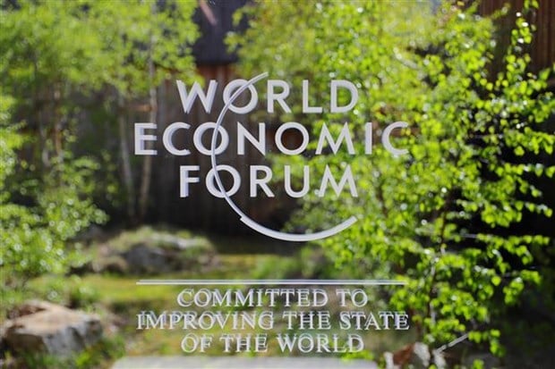 Biểu tượng Diễn đàn Kinh tế thế giới (WEF) tại Davos (Thụy Sĩ), ngày 21/5/2022. (Ảnh: THX/TTXVN)