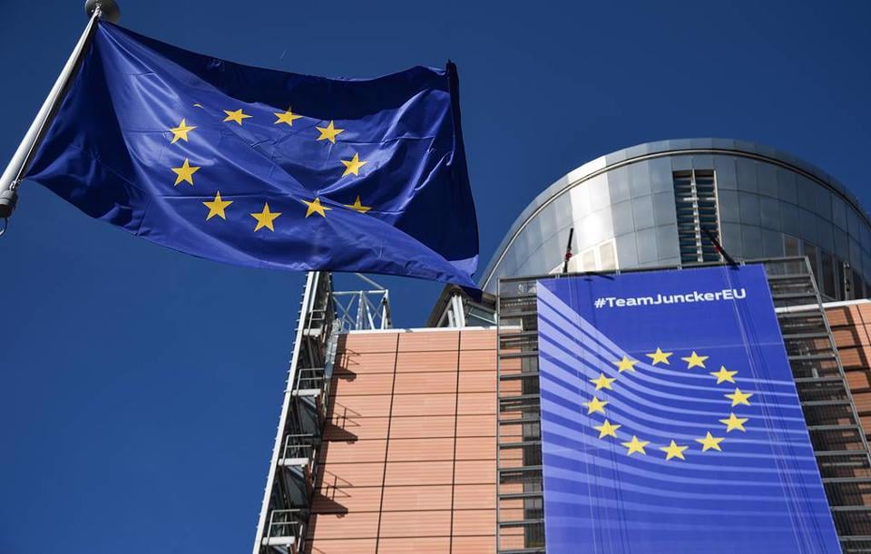 Theo nguồn tin ngoại giao của Brussels, lãnh đạo các nước EU sẽ xem xét đề xuất tịch thu tài sản Nga bị phong tỏa tại hội nghị thượng đỉnh cuối tháng này. Ảnh: Tass