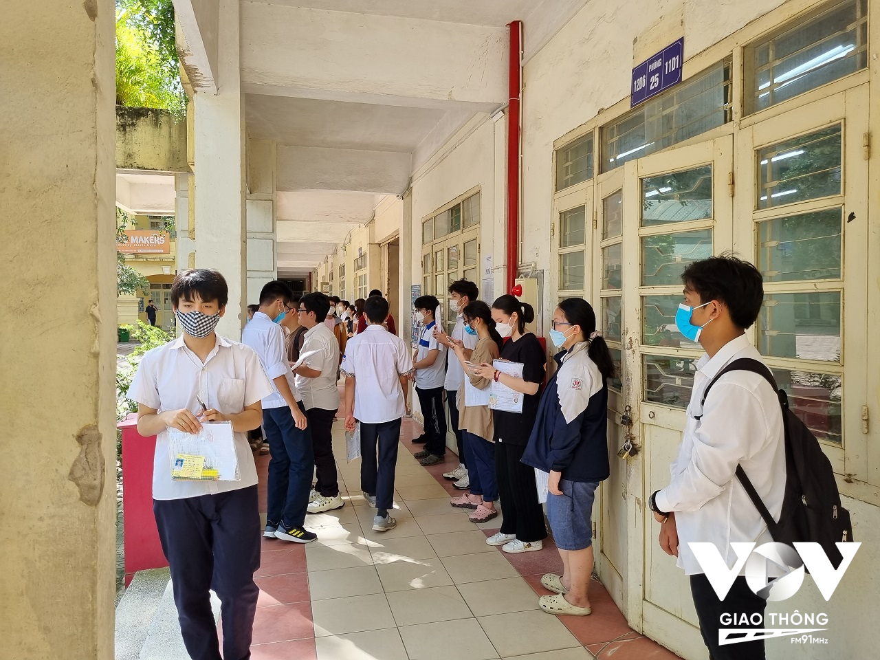 Trường THPT Việt Đức có chỉ tiêu tuyển sinh là 765, nhưng có tới 1.570 học sinh đăng ký nguyện vọng 1, tỷ lệ ''chọi'' là 2,05