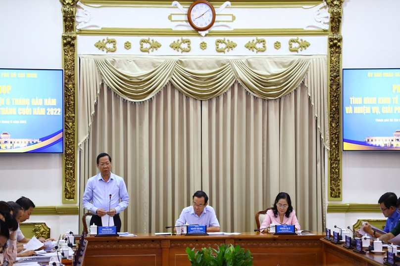 Chủ tịch UBND TP.HCM Phan Văn Mãi phát biểu tại phiên họp