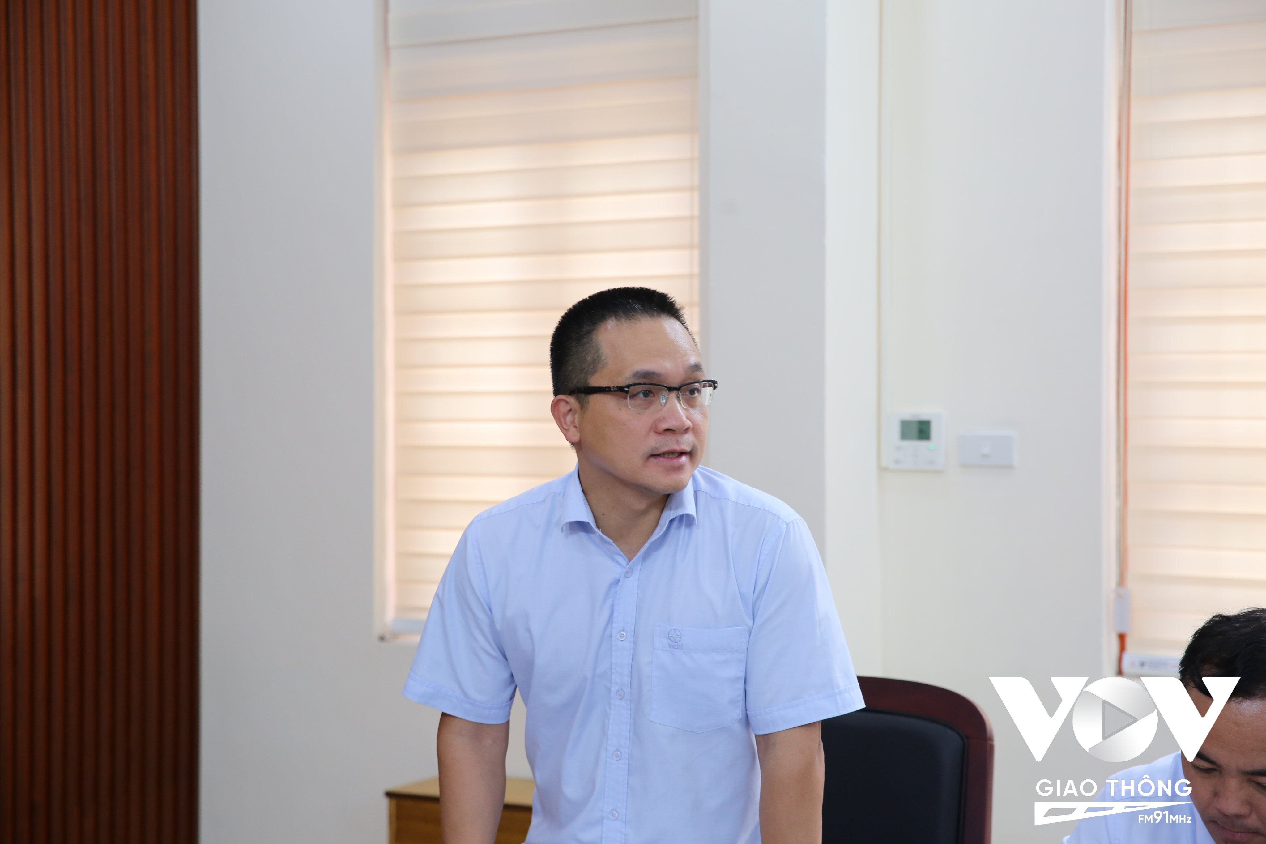 Theo ông Phạm Việt Sơn, Phó Tổng giám đốc VIDIFI, để giảm ùn tắc, dự án sửa chữa mặt đường QL5 sẽ thi công trước 20km và xong trong năm 2022, 10km còn lại sẽ hoàn thành vào 2023.