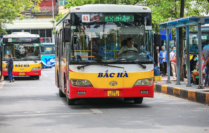Hà Nội đưa ra 2 phương án thay thế sau khi Công ty Bắc Hà dừng hoạt động hàng loạt tuyến buýt trợ giá (Ảnh: Báo GTVT)