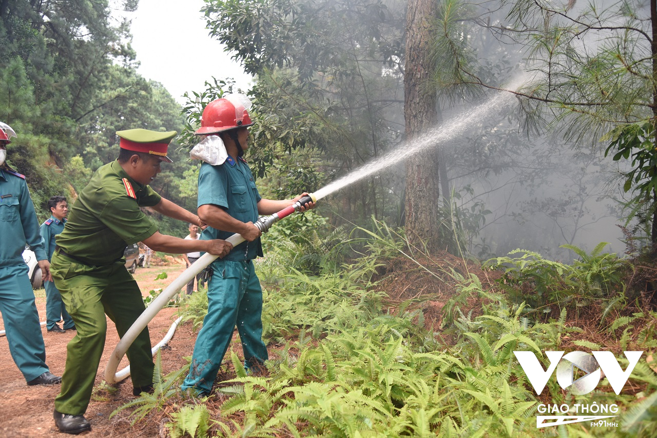 Khi xảy ra cháy rừng, công tác chữa cháy hết sức khó khăn, vì vị trí khó tiếp cận