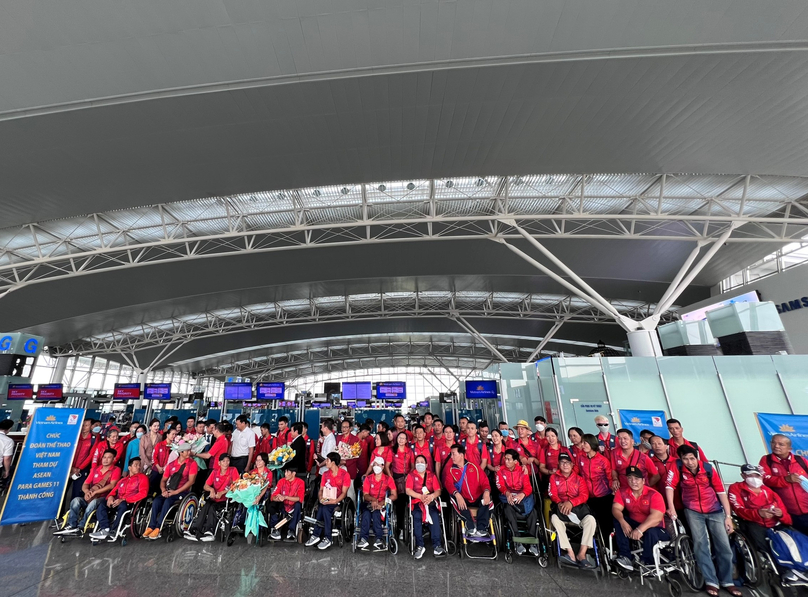 Vietnam Airlines đã khai thác những chuyến bay thẳng đặc biệt, kết nối Hà Nội với sân bay Adisumarmo, Indonesia để đưa các thành viên của đoàn thể thao tham dự sự kiện
