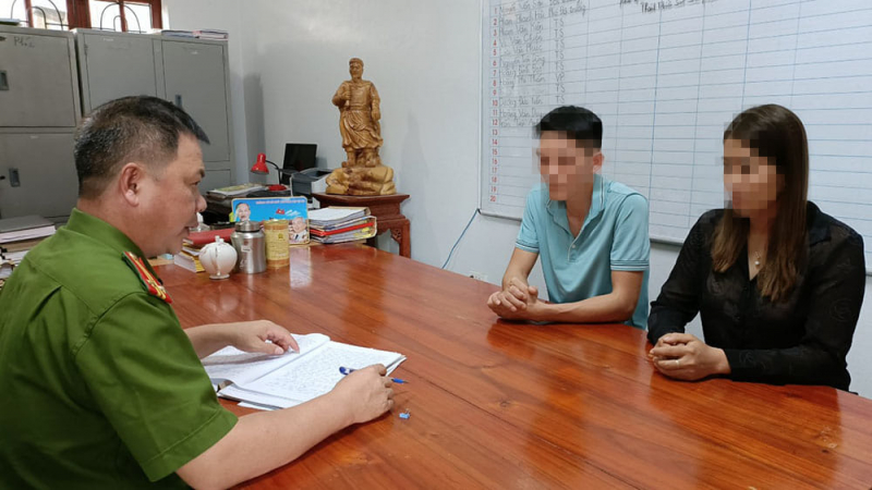 Những nạn nhân bị lừa sang Campuchia trình báo với Công an huyện Lục Ngạn. Ảnh: CAND