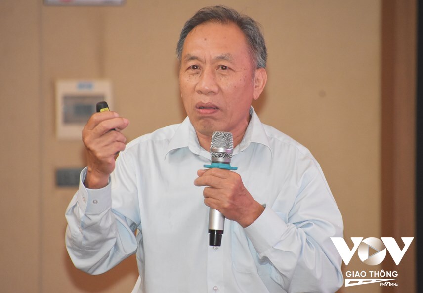 PGS.TS Lưu Đức Hải, Chủ tịch Hội KTMT Việt Nam cho rằng, nếu tất cả các bên làm đúng quy định, Bắc Hưng Hải nói riêng và các dòng sông nói chung có thể giảm rõ rệt ô nhiễm
