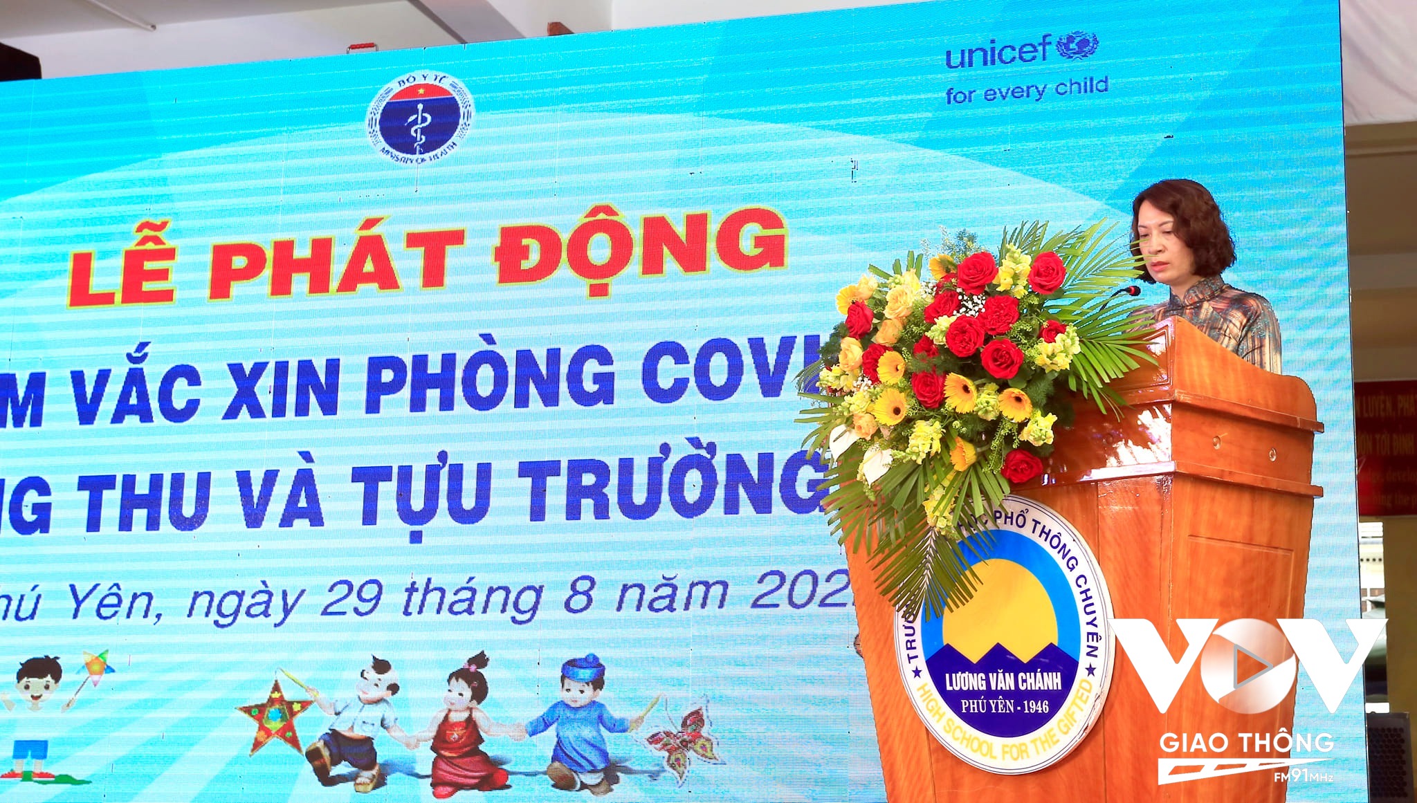 Thứ trưởng Bộ Y tế Nguyễn Thị Liên Hương phát biểu tại Lễ phát động chiến dịch truyền thông tiêm chủng trước mùa trung thu và tựu trường