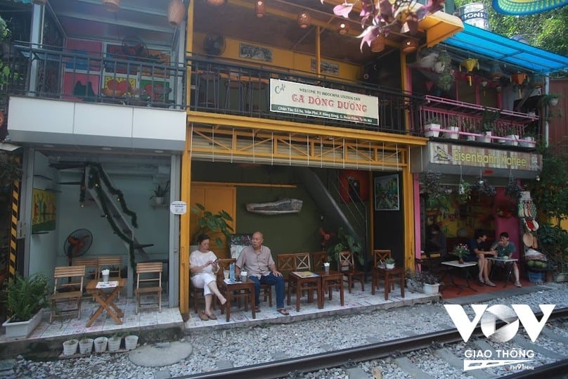 Theo Tổng công ty Đường sắt Việt Nam, đầu năm 2018 khu vực phía Bắc ga Hà Nội (từ Km 0+595 đến Km 0+840 tuyến đường sắt Hà Nội - Đồng Đăng) xuất hiện loại hình du lịch khách nước ngoài đi tham quan, quay phim chụp ảnh trên đường sắt, nhất là khi có tàu chạy qua.