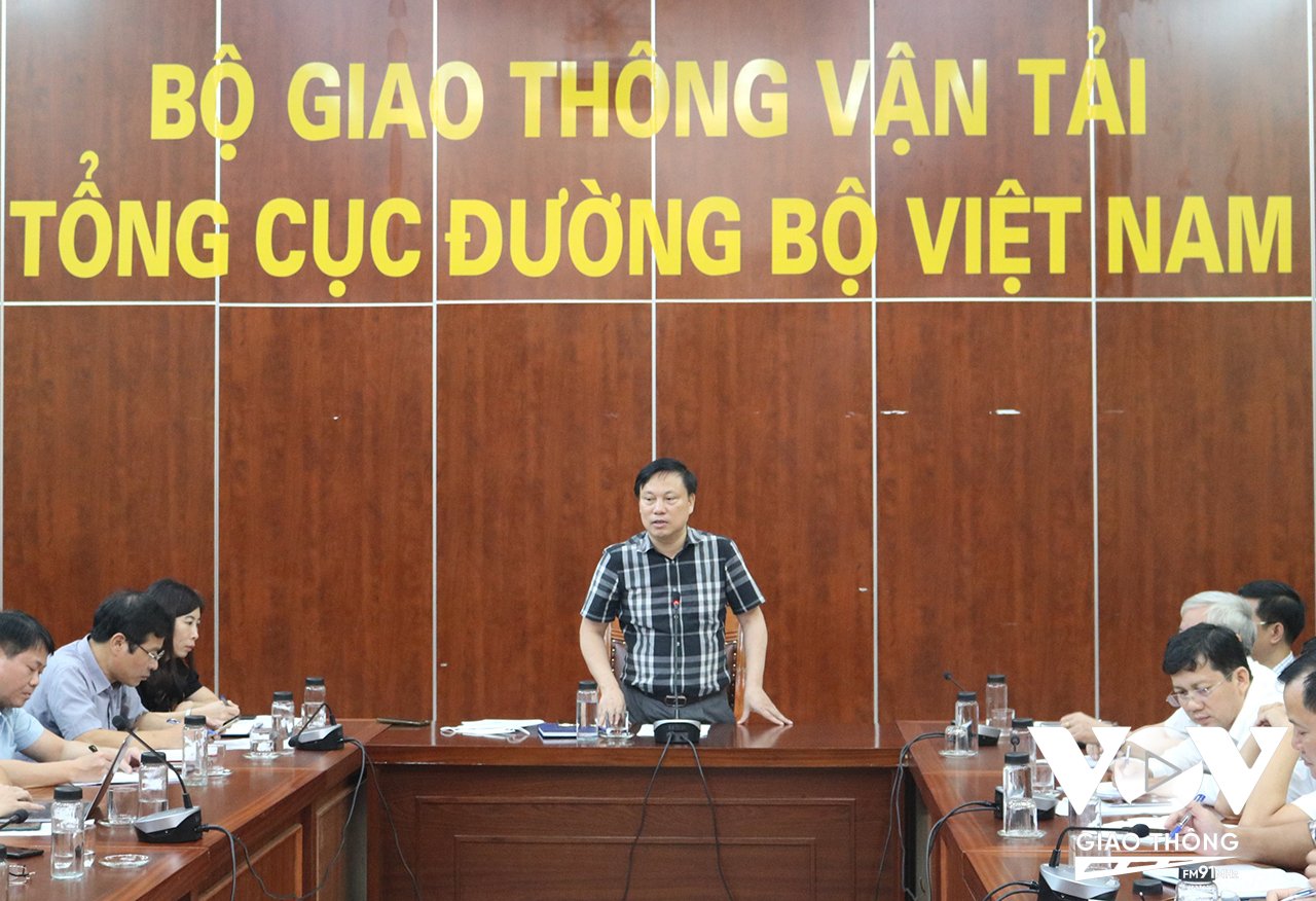 Ông Nguyễn Xuân Cường – quyền Tổng cục trưởng Tổng cục Đường bộ Việt Nam kết luận, sẽ có văn bản đề xuất Bộ GTVT làm việc với Bộ Y tế về lộ trình, thời gian, tiến độ, kế hoạch xây dựng dữ liệu khám sức khỏe.