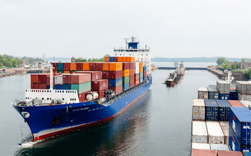 Giá cước vận tải biển đang giảm mạnh tính từ đầu năm tới nay. Ảnh: Marine Insight