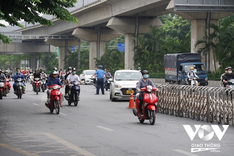 UBND TP Hà Nội yêu cầu xử lý phương tiện đi sai làn trên đường Nguyễn Trãi