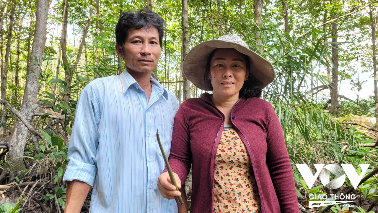 Vợ chồng chị Nguyễn Thị Loan và anh Nguyễn Văn Lới