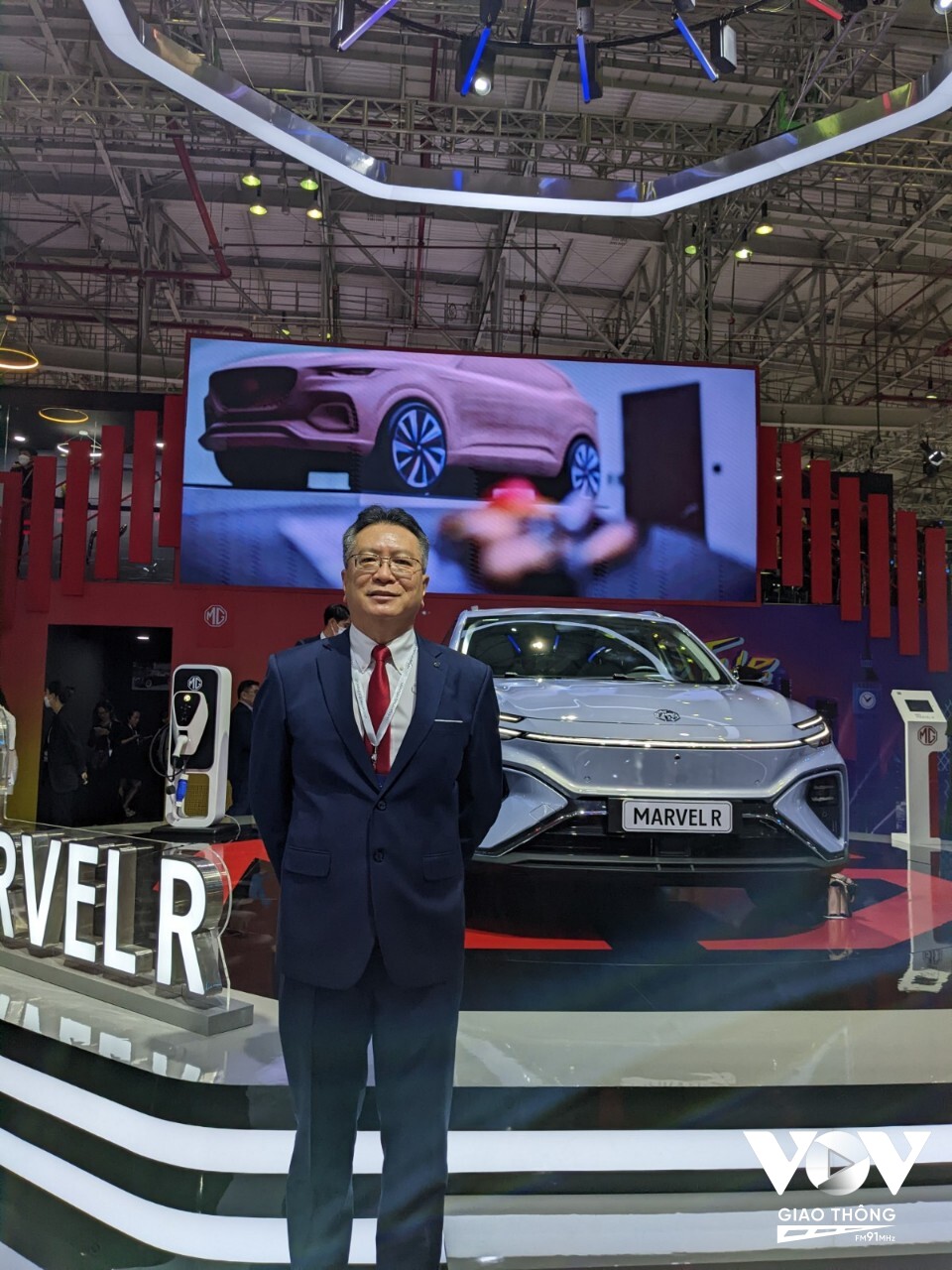 Ông Teh Kim Hwa – Tổng giám đốc TC Services Vietnam, đơn vị phân phối chính thức MG tại Việt Nam cho biết xe điện là tương lai của ngành ô tô và chỉ trong một thời gian ngắn nữa xe điện sẽ nhanh chóng thay xế xe sử dụng nhiên liệu hóa thạch.