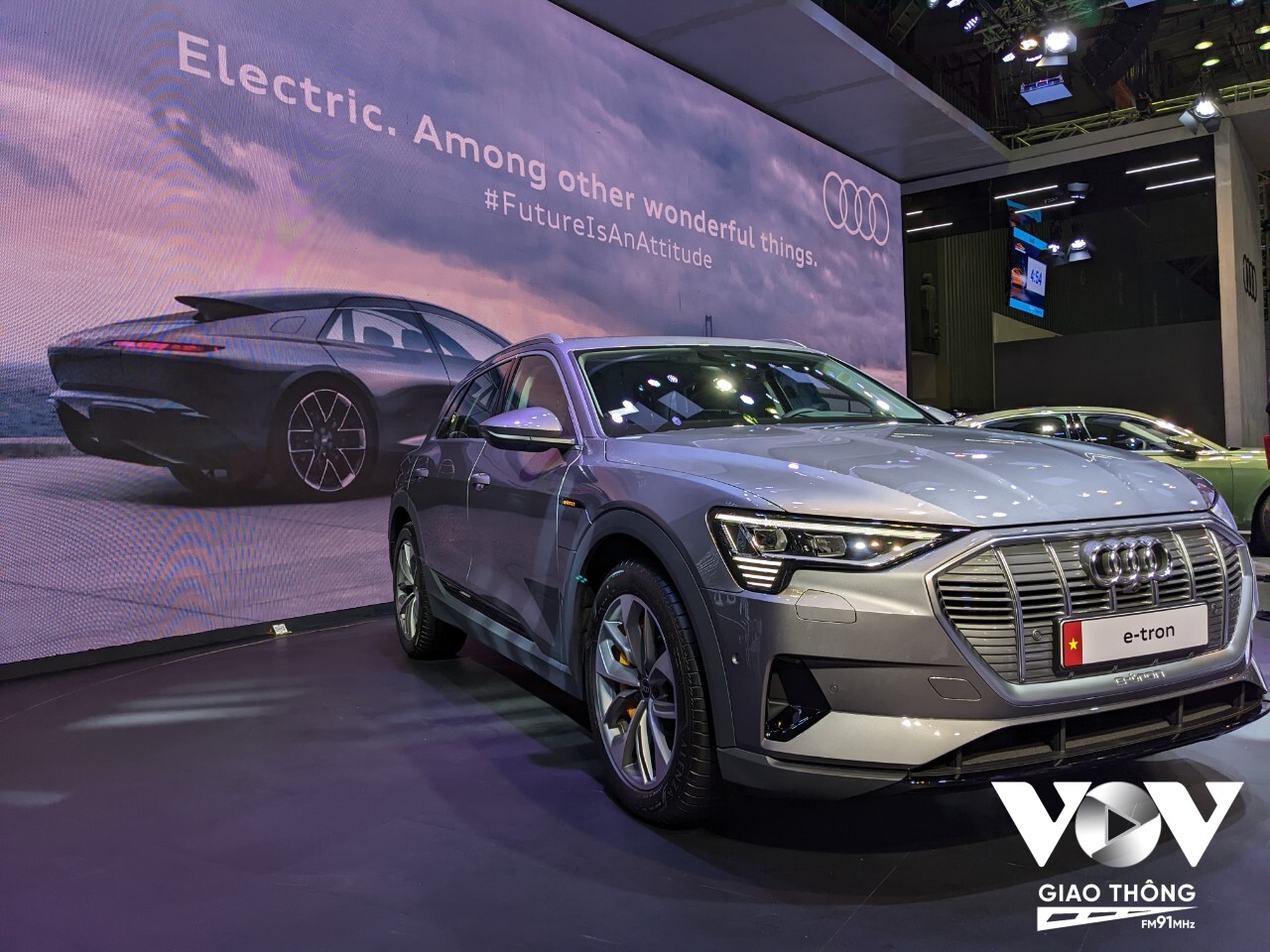 Hãng xe Đức Audi mang đến Vietnam Motor Show 2022 mẫu xe điện Audi E-tron 50 SUV quattro.