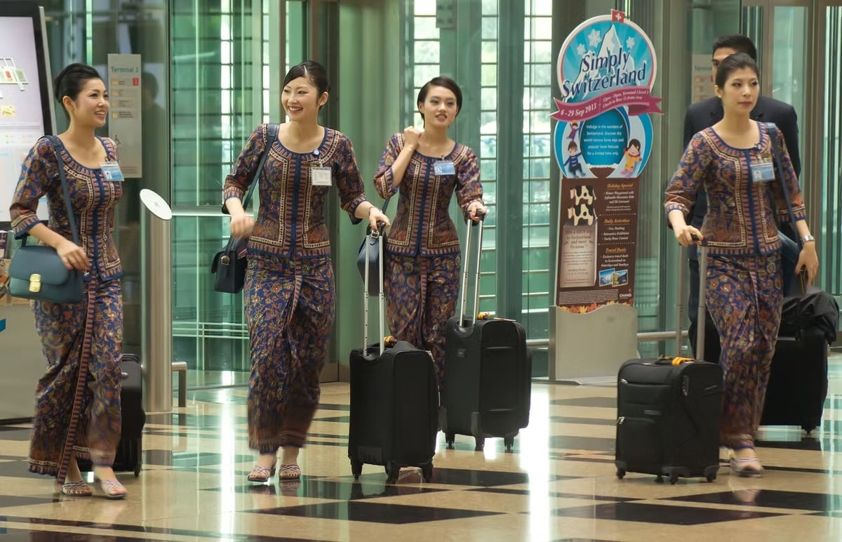 Các tiếp viên của hãng hàng không Singapore Airlines. Ảnh: Getty Images