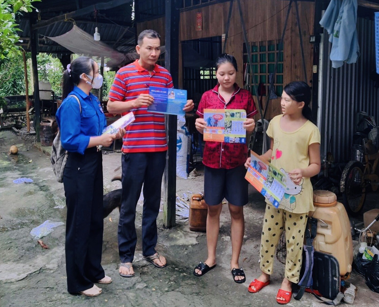 Trẻ tuổi nhưng Trang rất tích cực tham gia những hoạt động tình nguyện vì lợi ích cộng đồng - Ảnh Thanh Niên