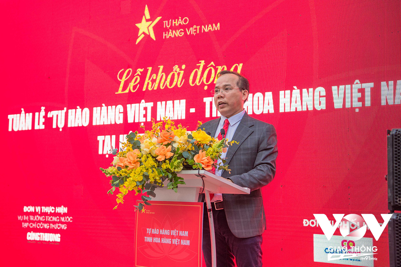 Ông Lê Văn Liêm- Giám đốc khu vực Miền Bắc - Liên hiệp Hợp tác xã Thương mại Thành phố Hồ Chí Minh (Saigon Co.op) phát biểu tại sự kiện