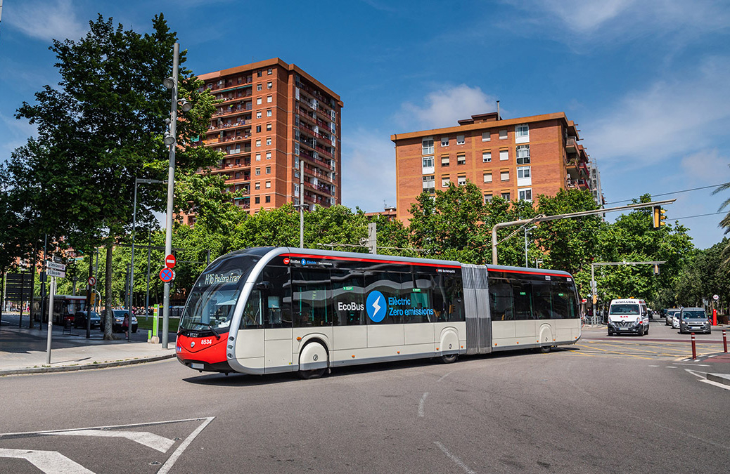Để giảm lượng khí thải CO2, nhiều thành phố châu Âu đang kêu gọi điện khí hóa giao thông công cộng, đồng thời đề ra thời hạn chót bán xe buýt chạy xăng, dầu là vào năm 2027 - Ảnh minh họa transportenvironment