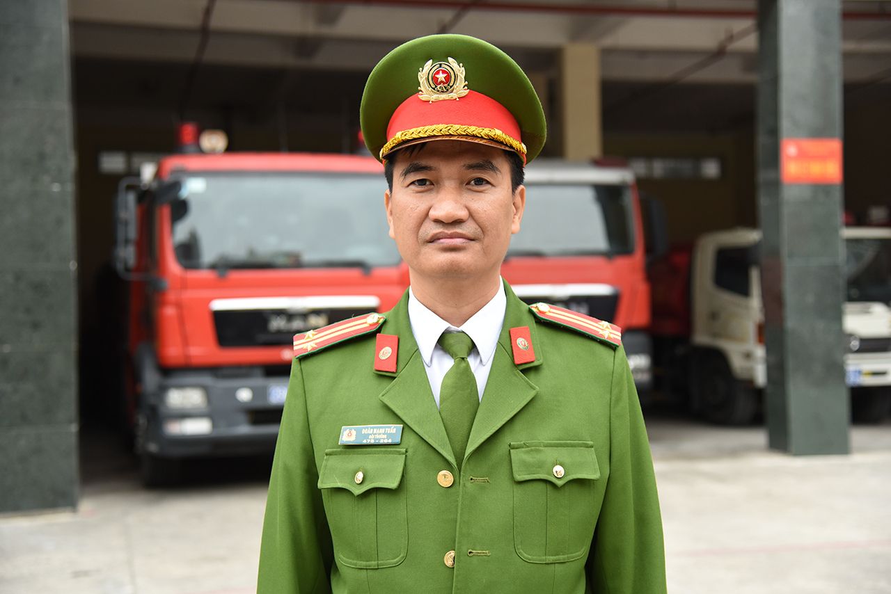 Trung tá Đoàn Mạnh Tuấn, Đội trưởng Đội cảnh sát PCCC&CNCH công an quận Long Biên