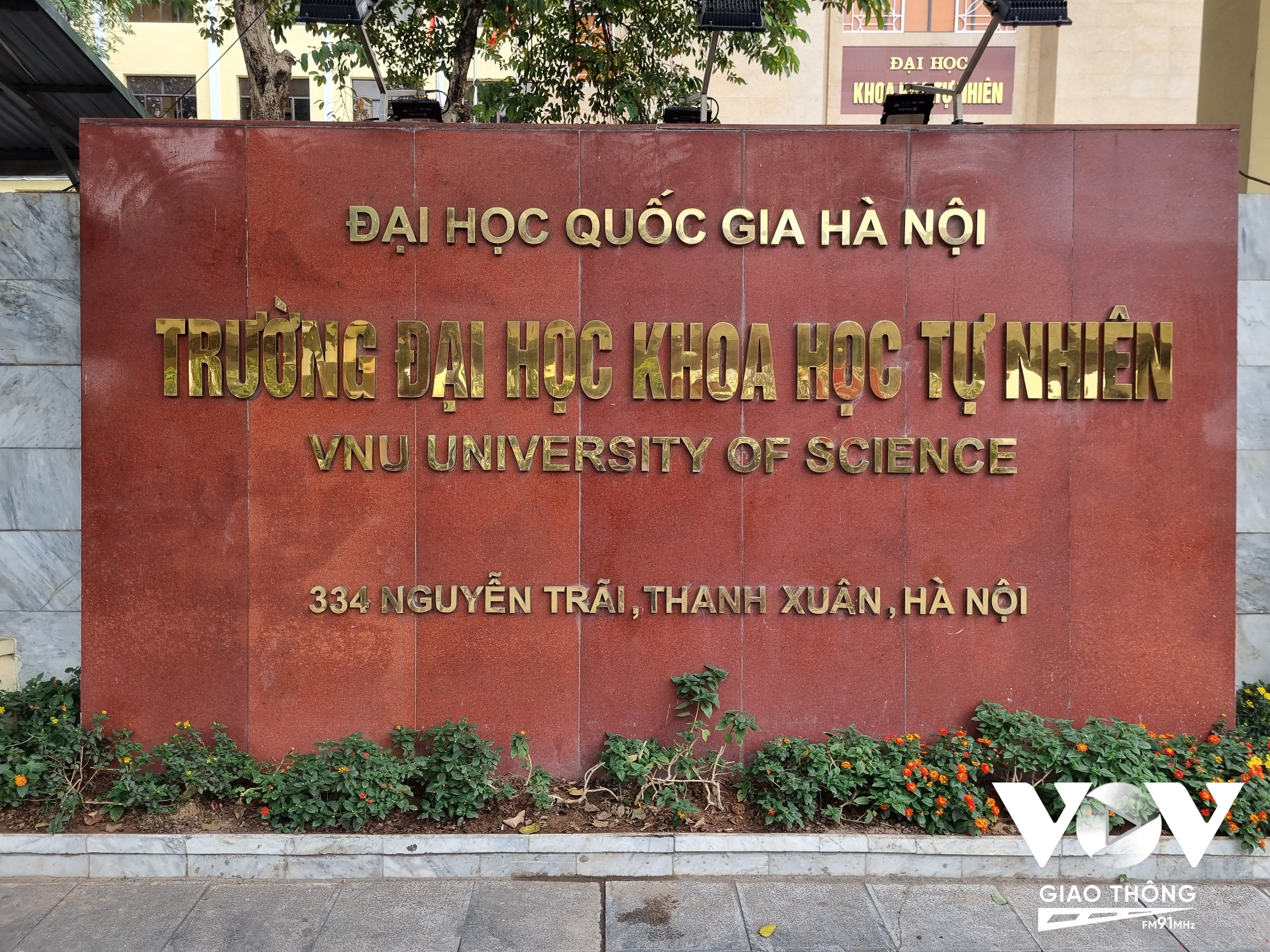 Cùng địa chỉ 334 Nguyễn Trãi, nhưng một nơi là Trường đại học Khoa học Tự nhiên