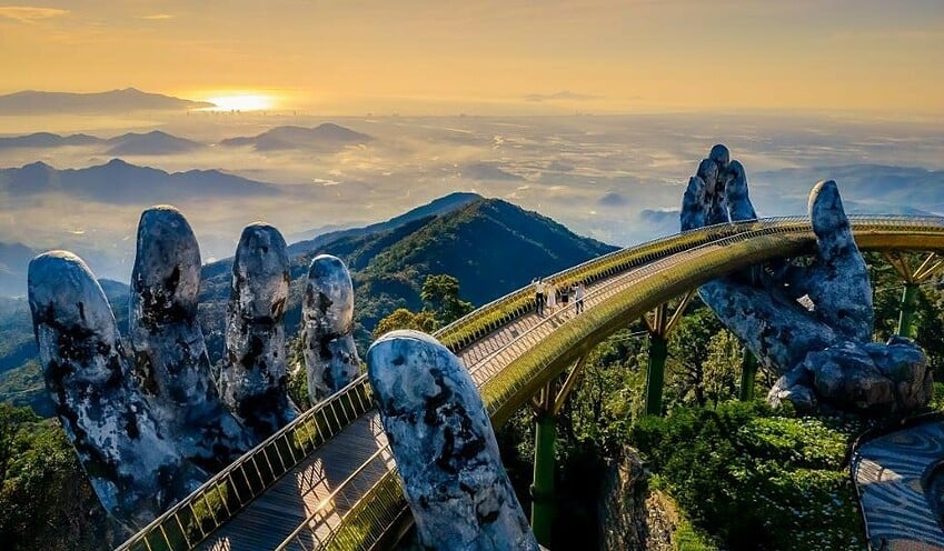 Vẻ đẹp của Cầu Vàng tại Đà Nẵng - Ảnh Bà Nà Hills