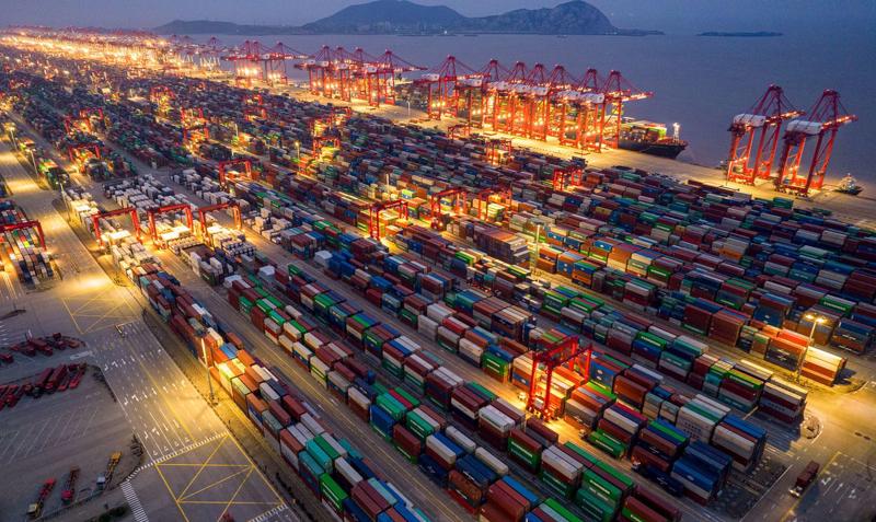 Một cảng biển của Trung Quốc (Ảnh: Bloomberg)