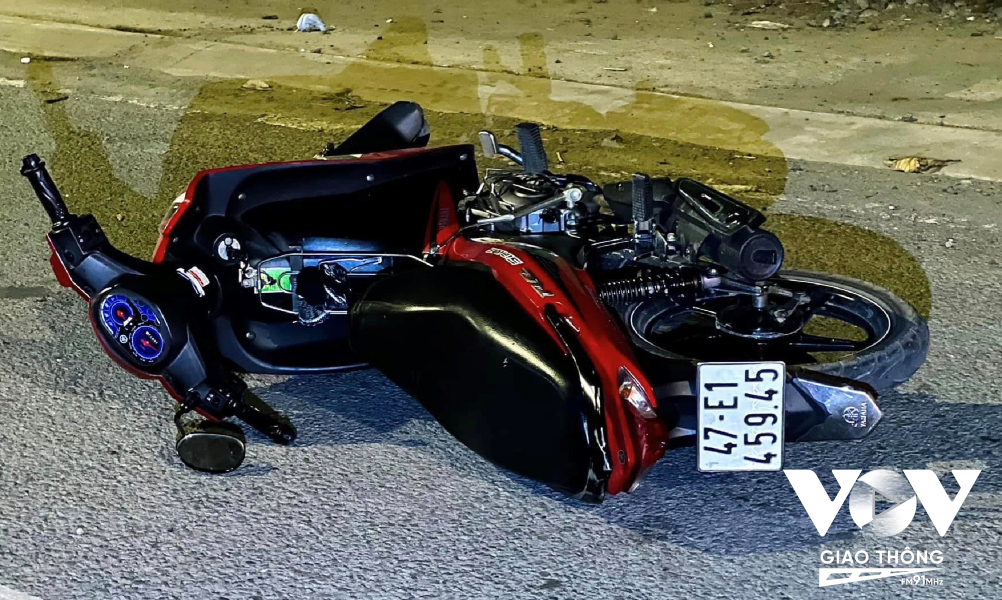 Chiếc xe máy của nạn nhân trong vụ tai nạn