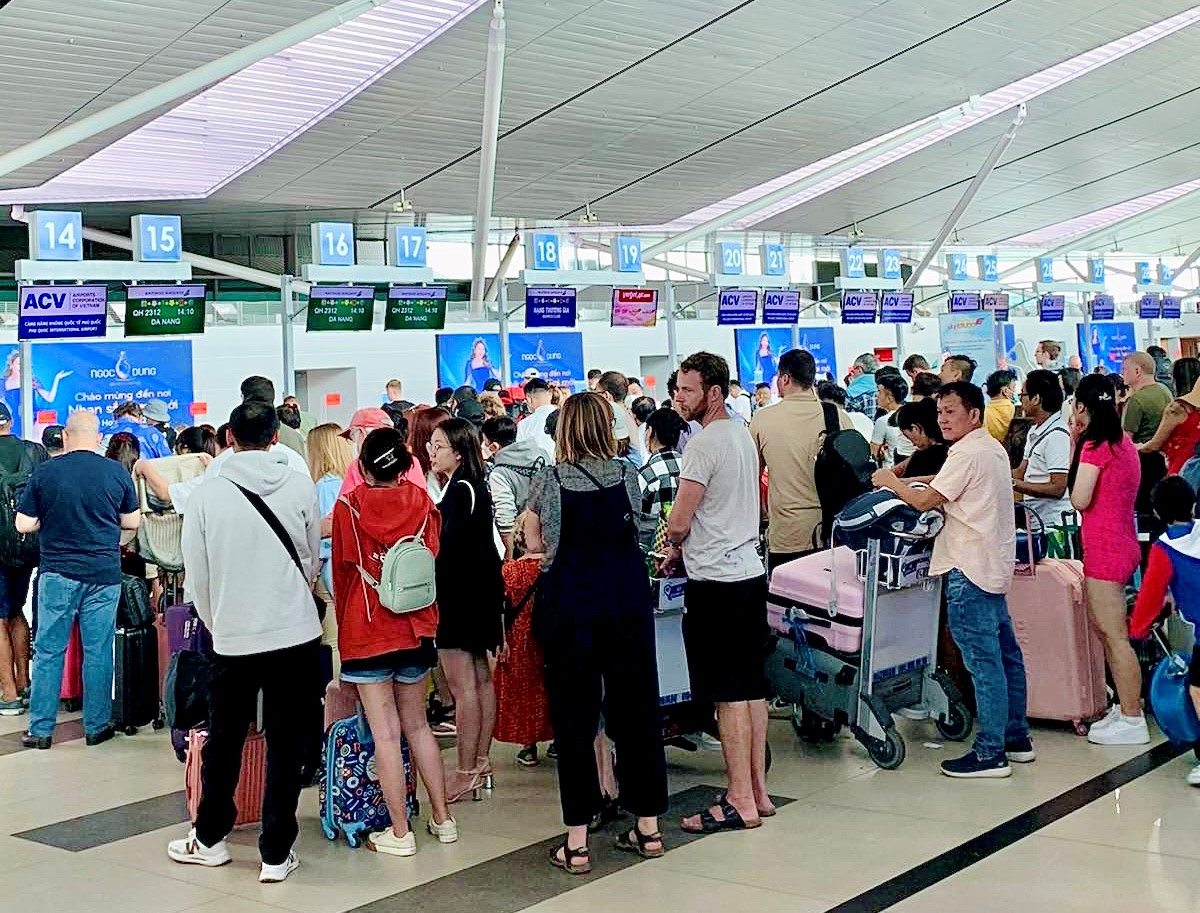 Các sân bay nội địa đón hơn 1,9 triệu lượt hành khách trong 7 ngày Tết Quý Mão 2023, tăng 58% so với cùng kỳ Tết 2022