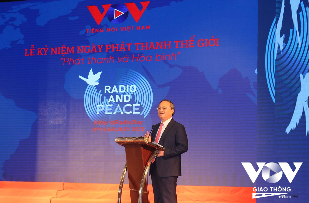 Ông Đỗ Tiến Sỹ, Ủy viên Trung ương Đảng, Tổng Giám đốc Đài Tiếng nói Việt Nam phát biểu tại sự kiện