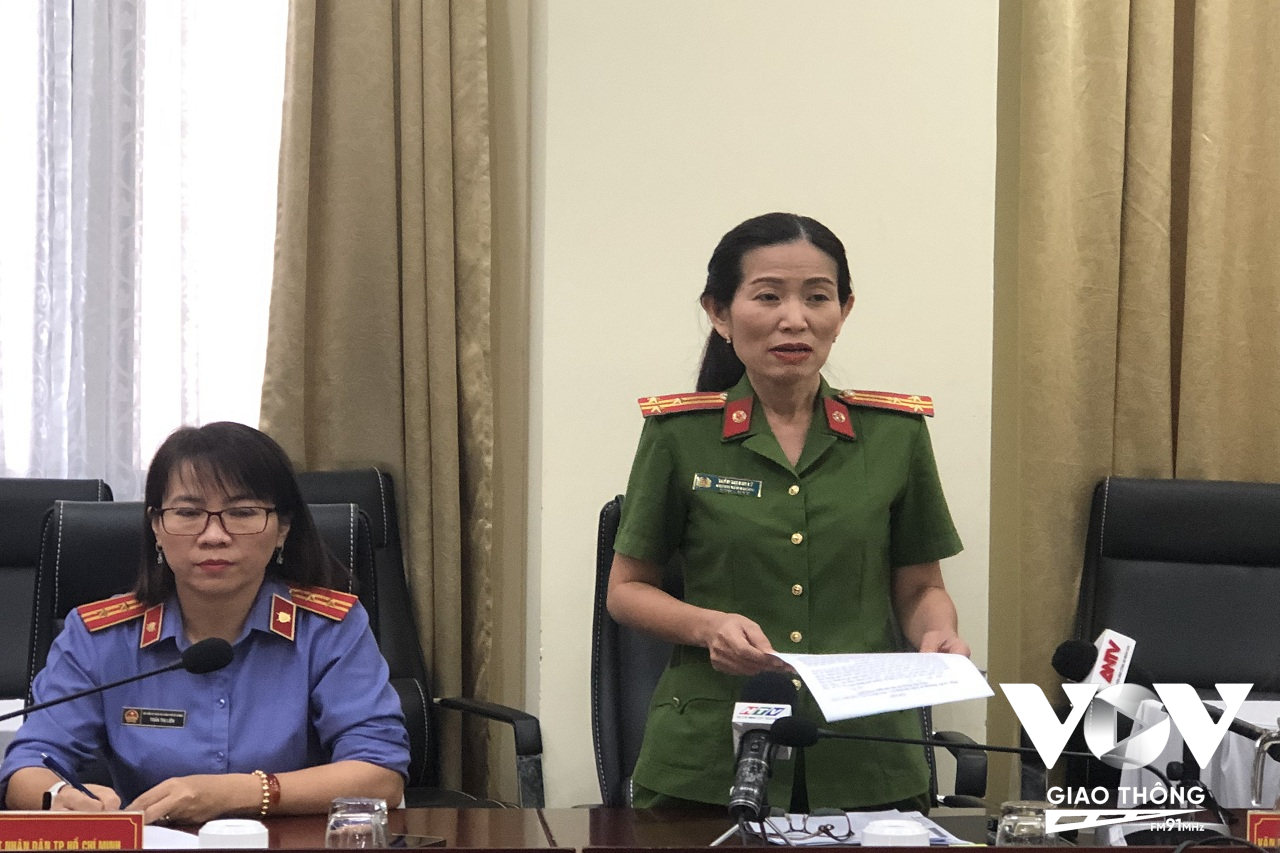 Thượng tá Trần Thị Kim Lý, Chánh VP Cơ quan CSĐT Công an TP.HCM cho biết hiện đã khởi tố 128 bị can