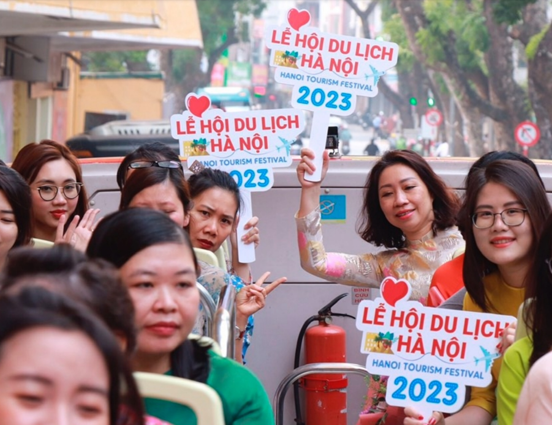 Lễ hội du lịch Hà Nội 2023 diễn ra trong bối cảnh khó khăn của ngành du lịch Việt Nam khi mở cửa sớm nhưng lại 'đi trước về sau', lượng khách quốc tế vẫn chưa thể phục hồi