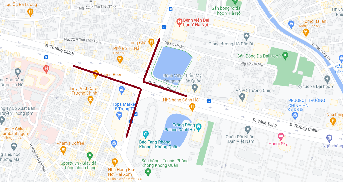 Đường màu đỏ là các phương tiện bị cấm rẽ trái tại nút giao Lê Trọng Tấn - Tôn Thất Tùng - Trường Chinh (Ảnh: Google Maps)