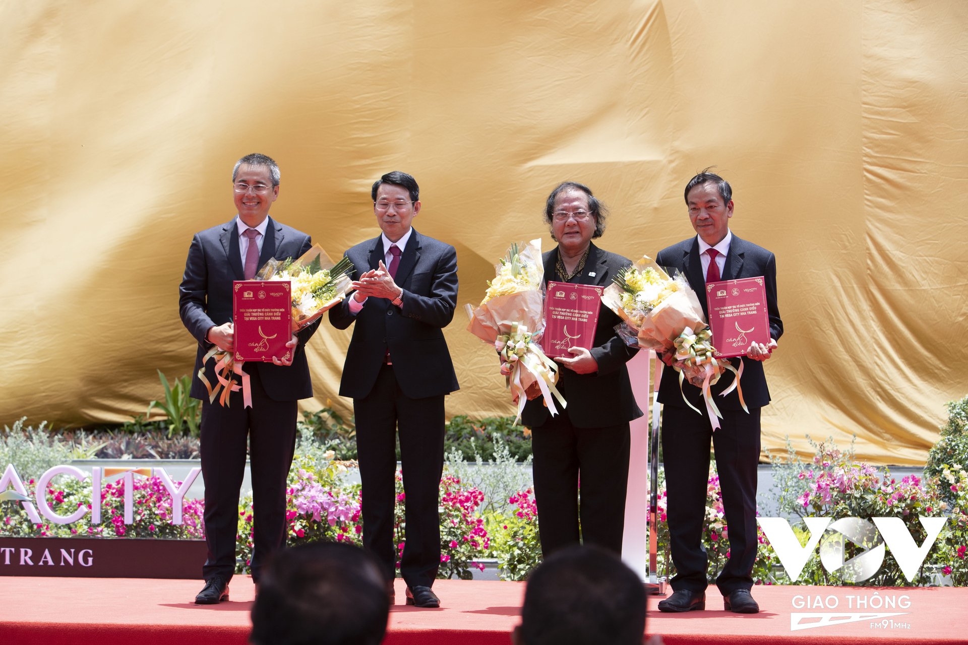 Lễ ký kết việc tổ chức thường niên giải thưởng Cánh diều tại Nhà hát Đó Nha Trang