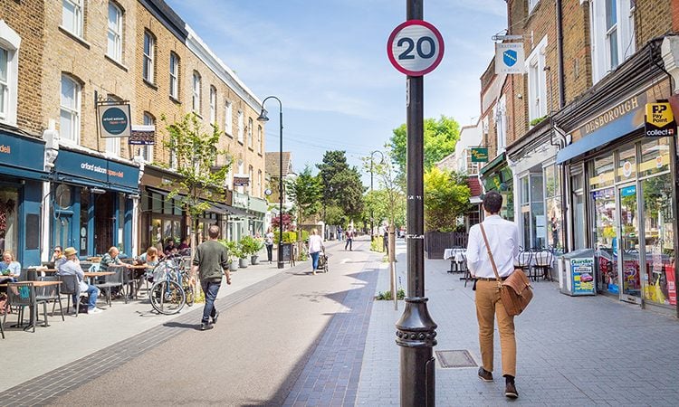 Theo Sở Giao thông vận tải London những con đường sẽ trở nên an toàn hơn nếu giới hạn tốc độ 20 dặm/h (tương đương hơn 30 km/h) - Ảnh Transport for London