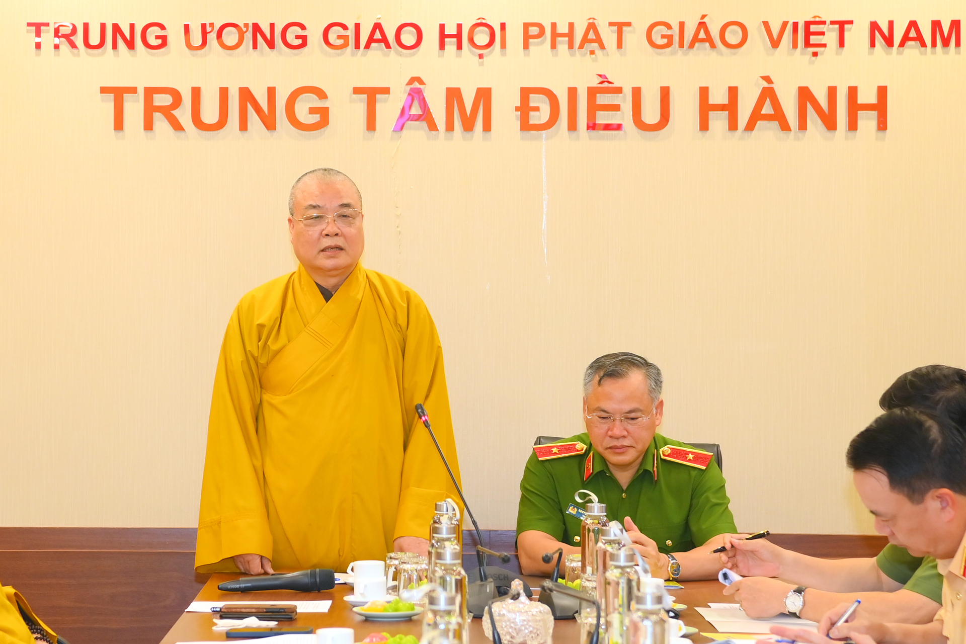 Hoà thượng Thích Thanh Nhiễu - Phó Chủ tịch Thường trực Hội đồng trị sự GHPG Việt Nam